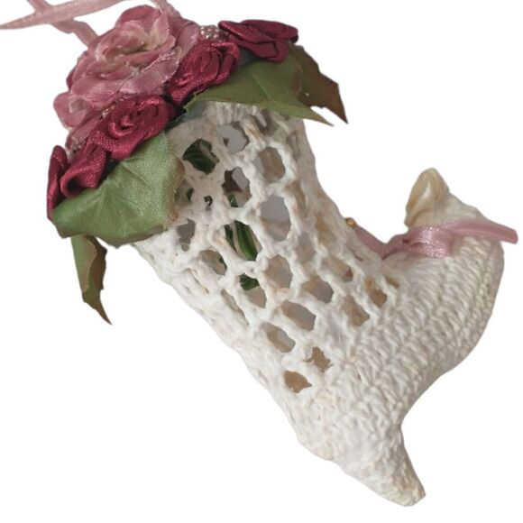 Vtg Crocheted Victorian Boot Ornament Crochet Shoe Starched Stiffened Floral 3D. - Picture 5 of 10
